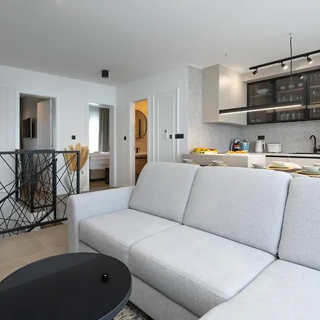 Annabel's Luxury With Private Pool, Indoor Jacuzzi With Sauna Apartment Krk Town