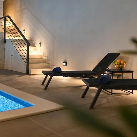 Annabel's Luxury With Private Pool, Indoor Jacuzzi With Sauna Krk Town